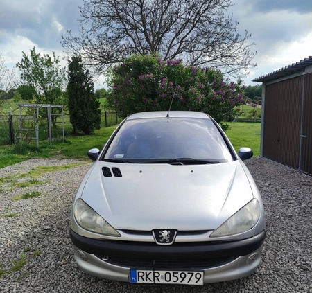 Peugeot 206 cena 3800 przebieg: 222712, rok produkcji 2002 z Chocz małe 67